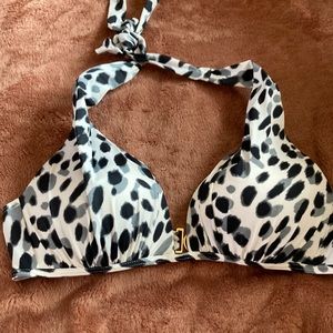 Like new Victoria’s Secret medium black white and gray bikini top with padding